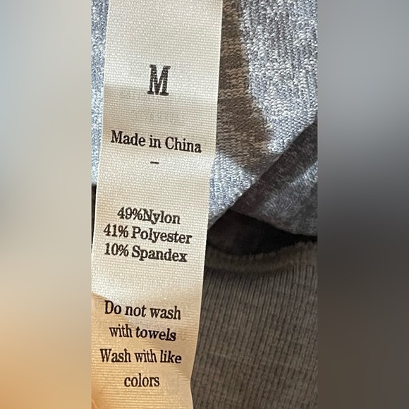 Knit Stretch Womens Size M Gray Patterned Gym Workout Yoga Casual Leggings - Picture 3 of 4